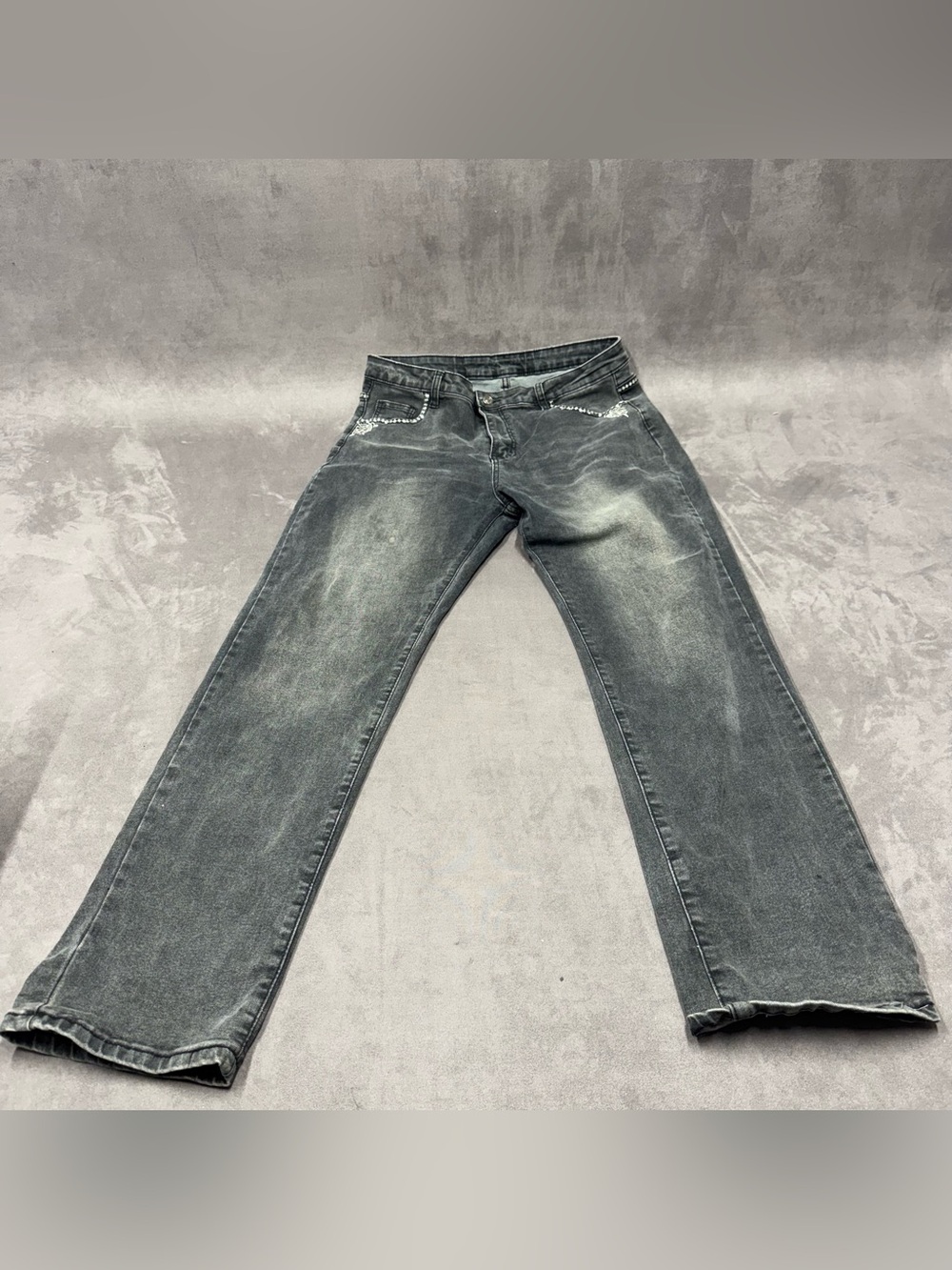 JEANS Women’s Washed Black with Subtle Distressing size 2XL casual aesthetic